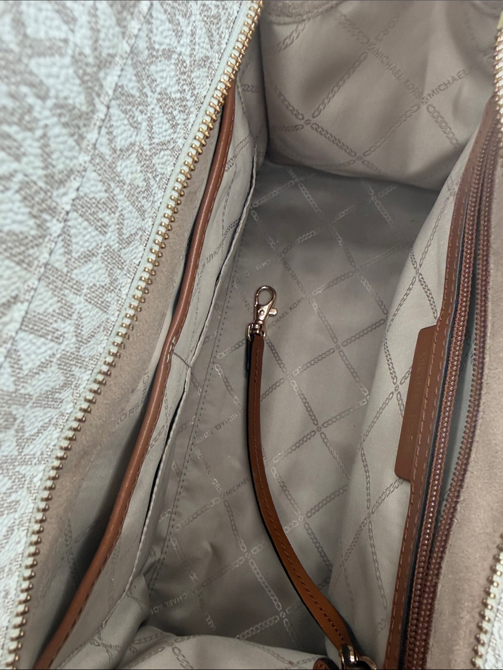 Michael Kors Pink and Cream Stripe Tote with Brown Trim and Matching Wallet - Picture 5 of 15